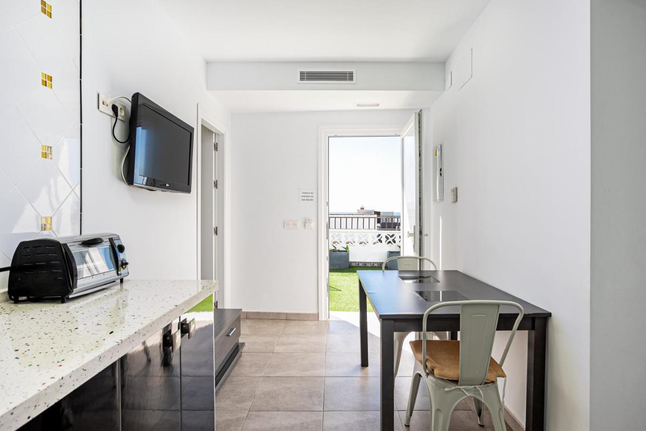 Apartamentos Turisticos La Boutique Del Mar Конил-де-ла-Фронтера Екстериор снимка